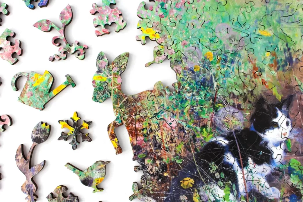 Inside Adventure Kattenpuzzels>: Cat On A Flowerbed (121) Houten Legpuzzel